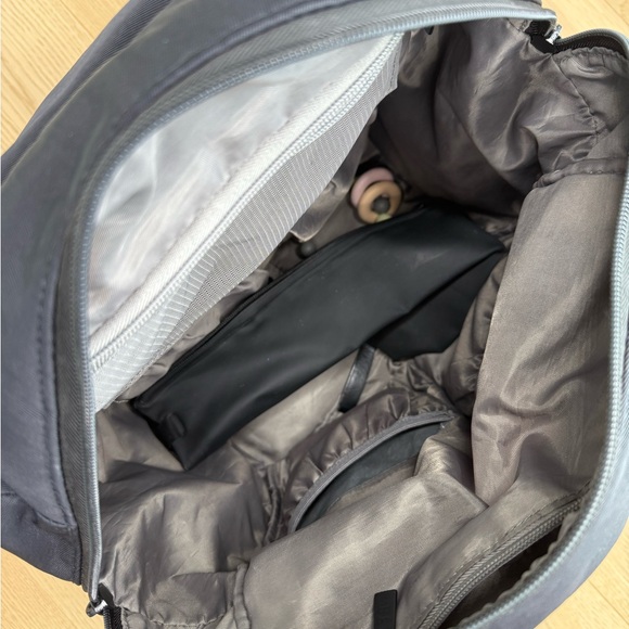 BÉIS ultimate baby backpack - Picture 9 of 9